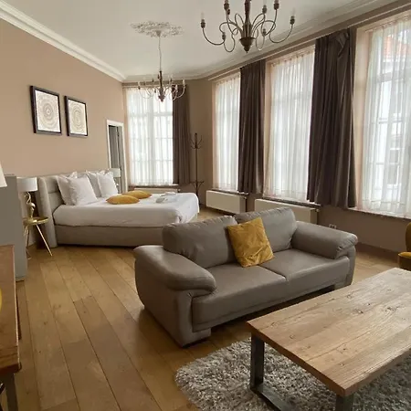 בית הארחה House Of 3*